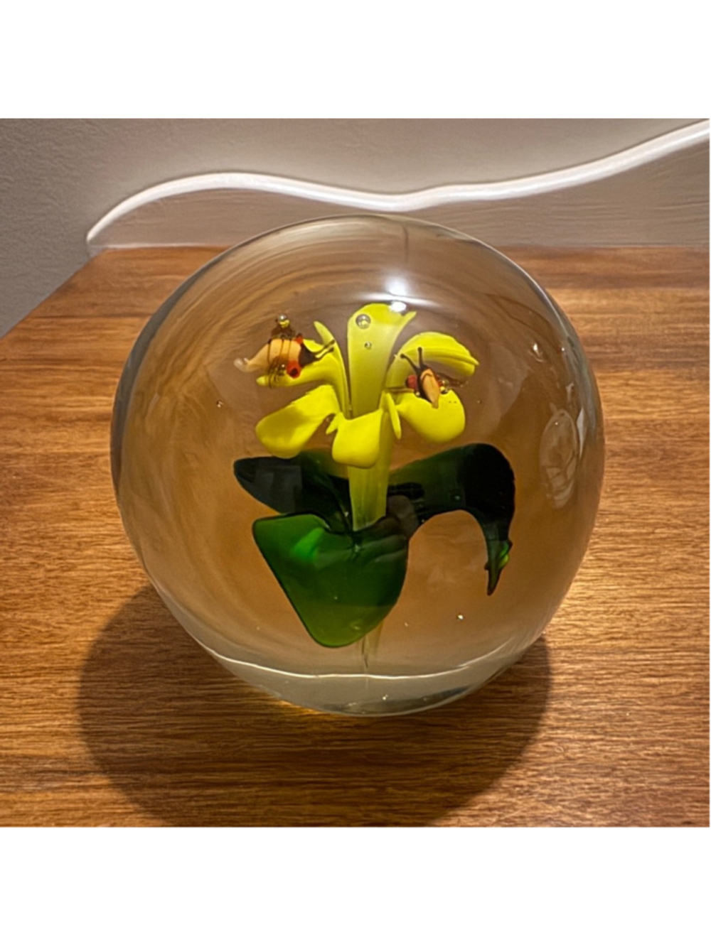 15. Vintage Yellow Flower with Bees Paperweight Collectable